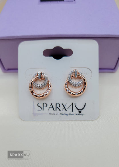 ROSE SWIRLED STUD EARRINGS