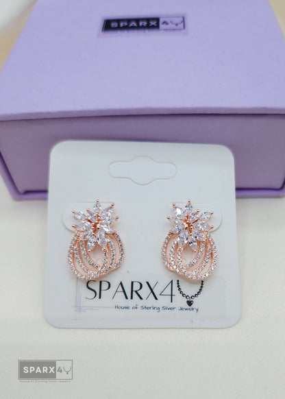 SPARKLING BLOOM STUD EARRINGS