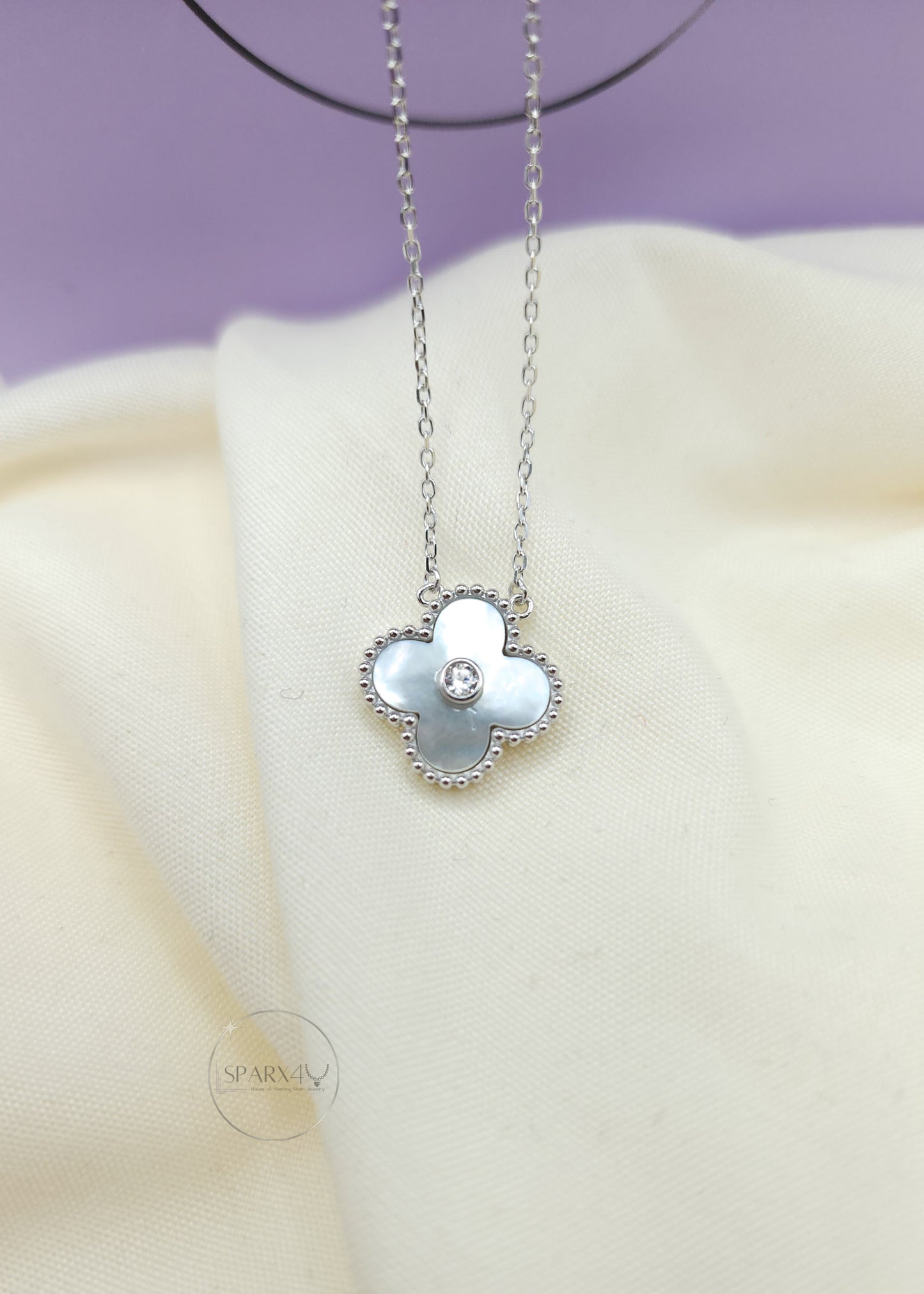 LUCKY CLOVER MOTHER OF PEARL NECKLACE