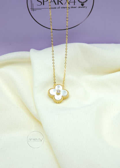 LUCKY CLOVER MOTHER OF PEARL NECKLACE