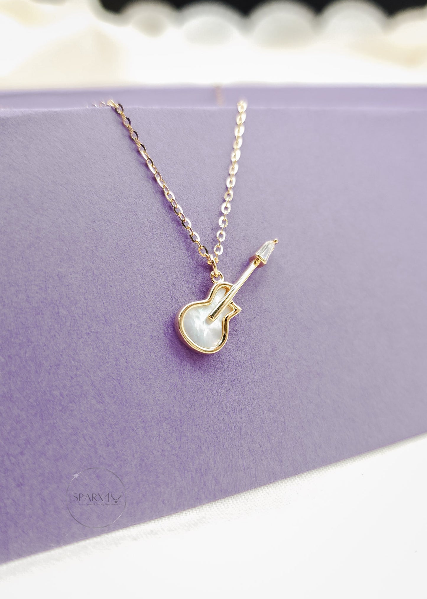 ACOUSTIC ELEGANCE NECKLACE