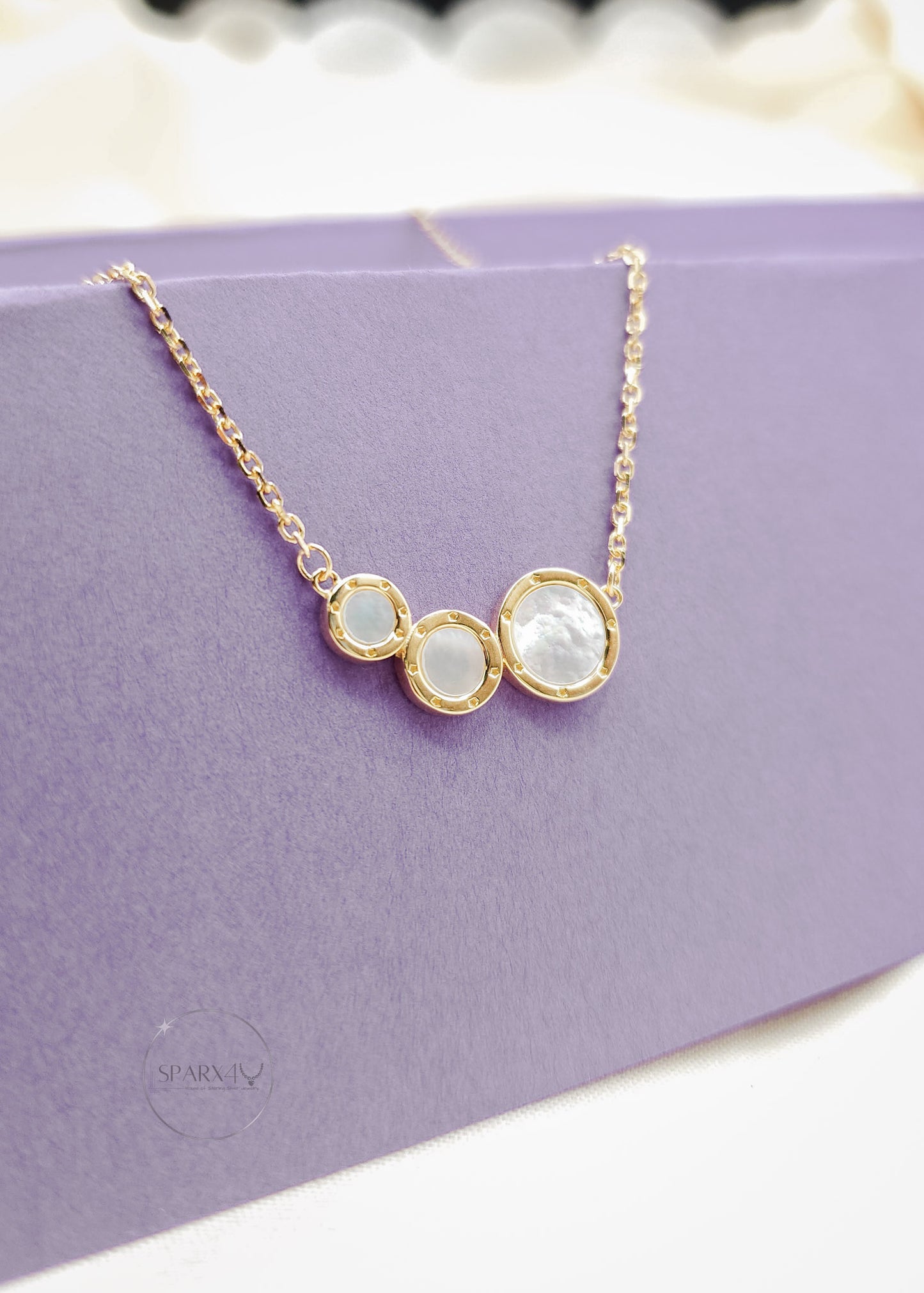 GOLDEN HARMONY MOTHER OF PEARL NECKLACE