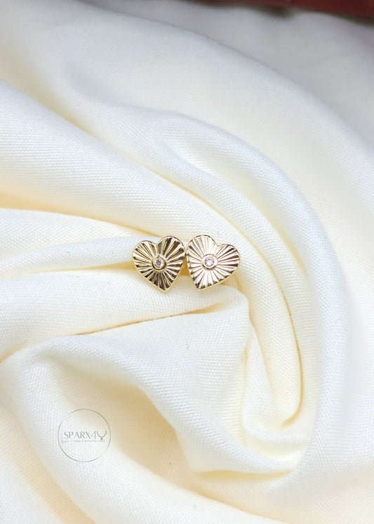 SHIMMERING HEART STUD EARRING