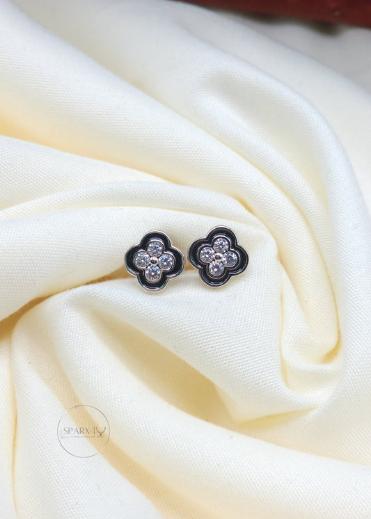 TWILIGHT BLOOM STUD EARRING