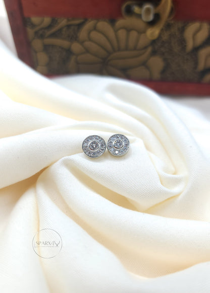 SPARKLING HALO STUD EARRING