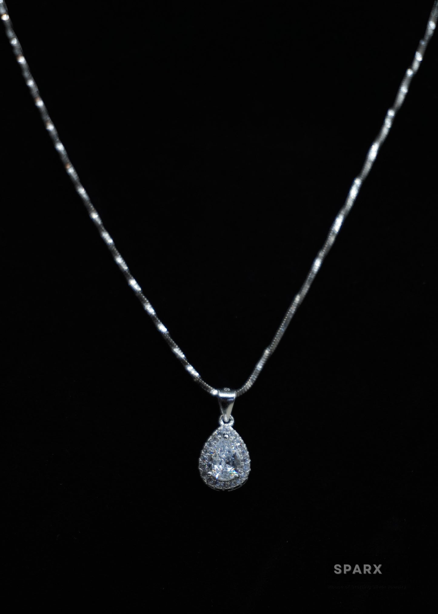 TEAR DROP PENDANT SET