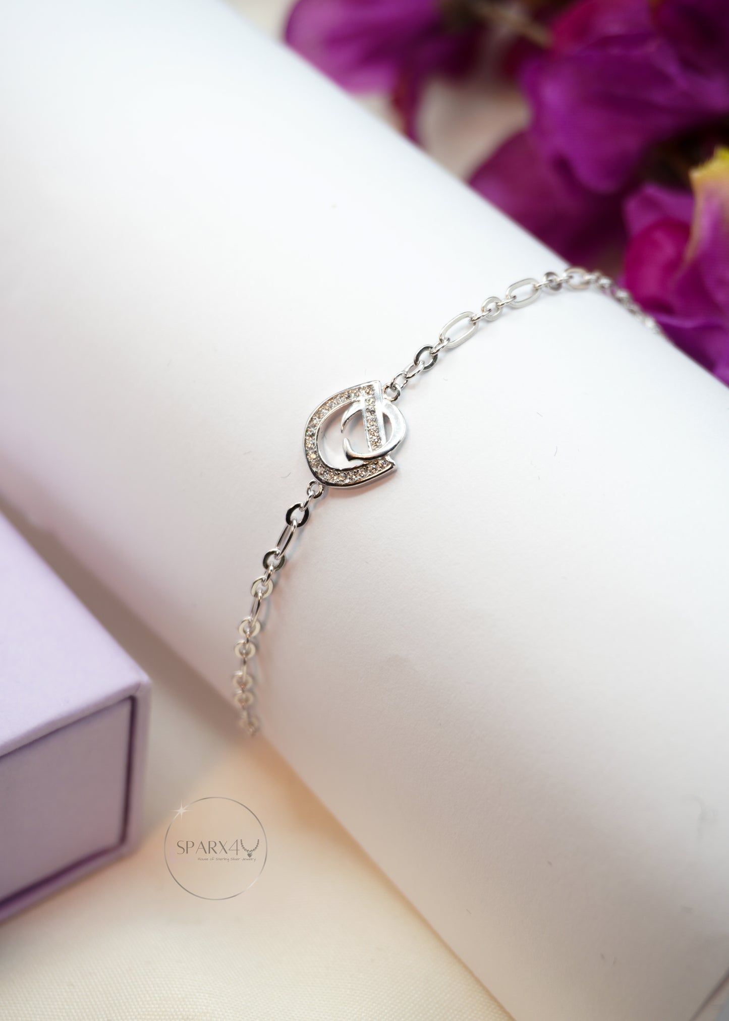 ETERNAL CONNECTION BRACELET