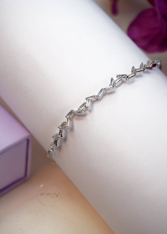 SILKEN LINKS BRACELET