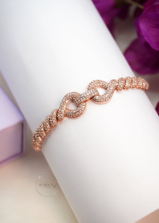 ELEGANT ROSE LOOP BRACELET