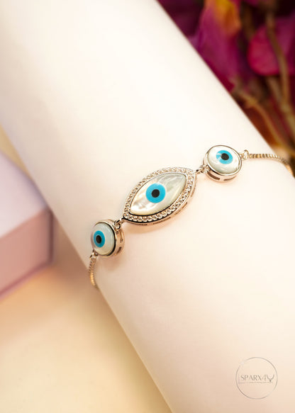 THE EVIL EYE BRACELET